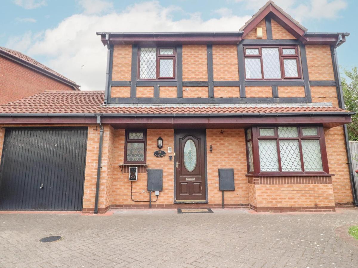 23 Wolsey Close Thornton  Ngoại thất bức ảnh